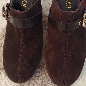 Brown suede cloga by Lauren